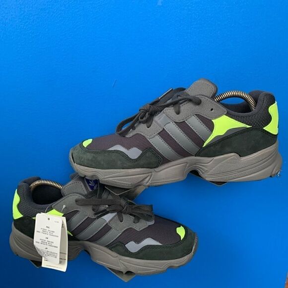 Adidas Yung-96 Carbon/Grey Four-Slime Yellow Men's Size 8 F97180 New - Picture 1 of 8